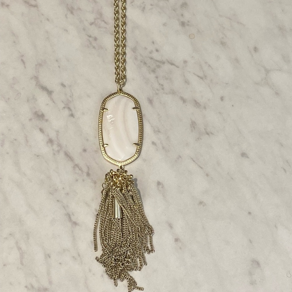 Kendra Scott Rayne gold necklace in White